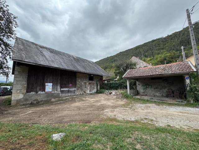 Maison à vendre à Sevrier, 150 m², 4 pièces – photo 1 sur 4